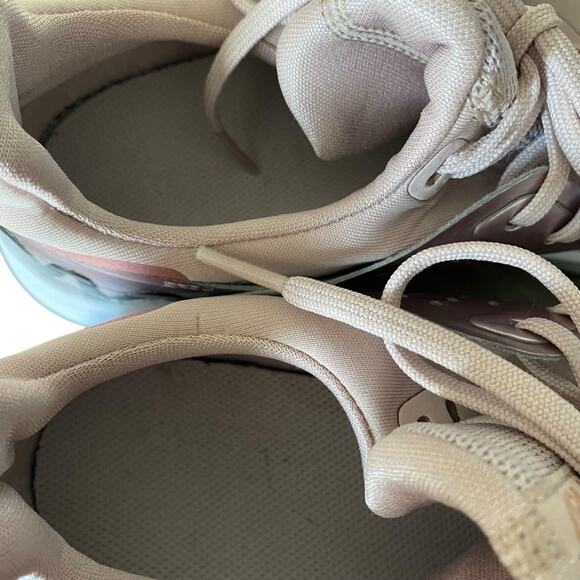 Nike Air Max Bella TR3 Rose Gold Sneakers size 7.5 - Picture 7 of 10